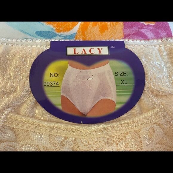 Lacy assorted embroidery floral panties underwear - Picture 3 of 12